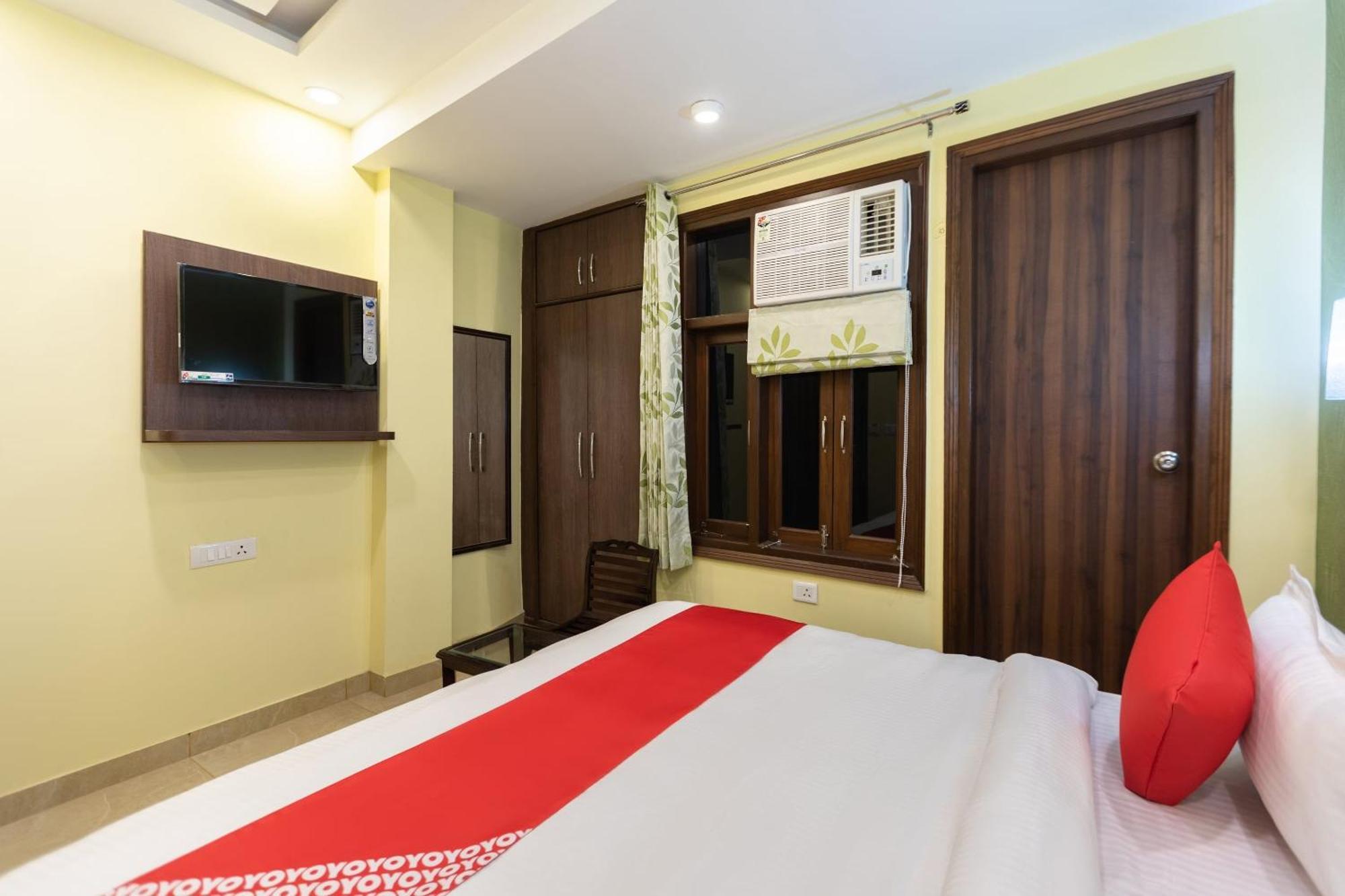 โอโย 29932 โฮเต็ล Rs พลาซา Hotel นิวเดลี ภายนอก รูปภาพ